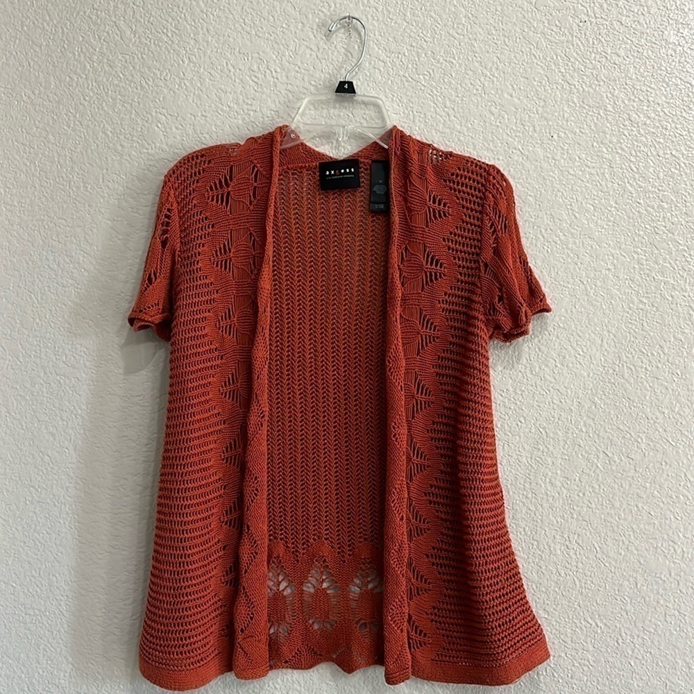 Axcess Rust Knit Cardigan Sweater Short Sleeve size Medium Short Sleeve